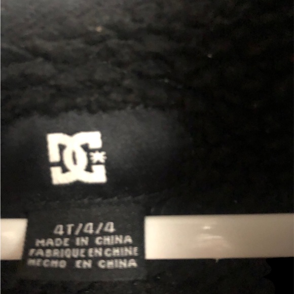 4t warm DC hoodie - Picture 3 of 4